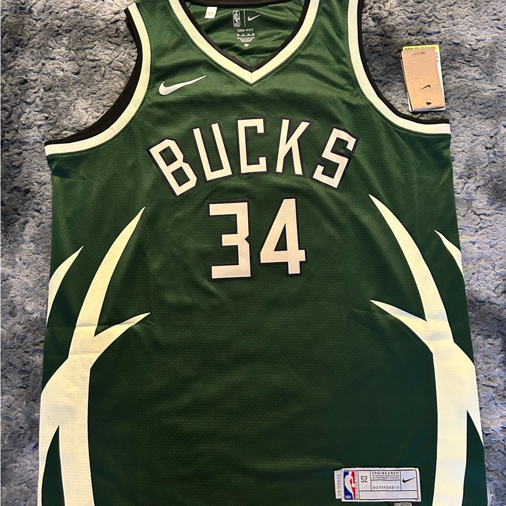 Milwaukee Bucks Giannis Antetokoumpo Green Jersey Size XL
